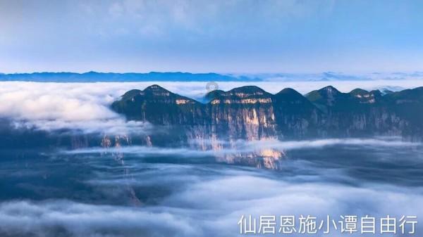 豆娃踢足球